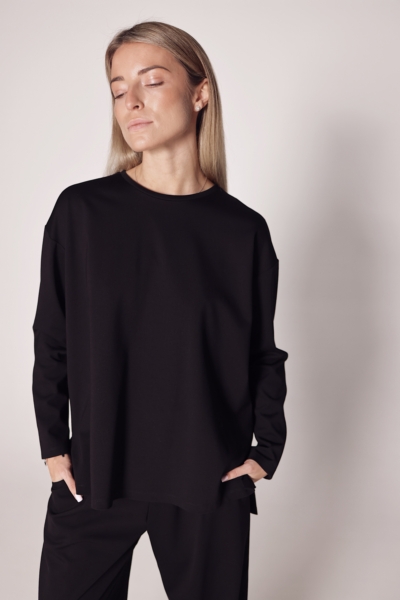 EASE tops ar piedurknēm